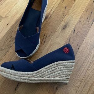 Tori Burch Wedge